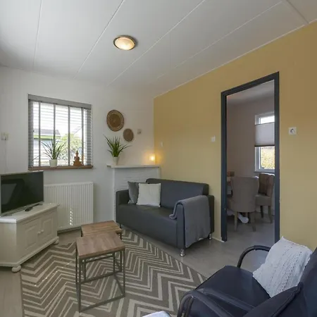 Effe Sprage In Callanstoog Centre